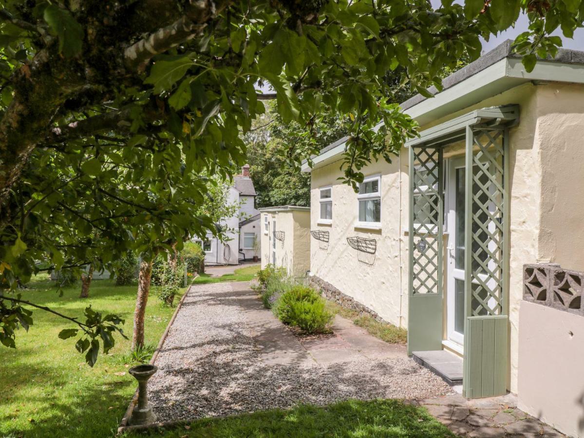 The Roost Villa Camborne Bagian luar foto